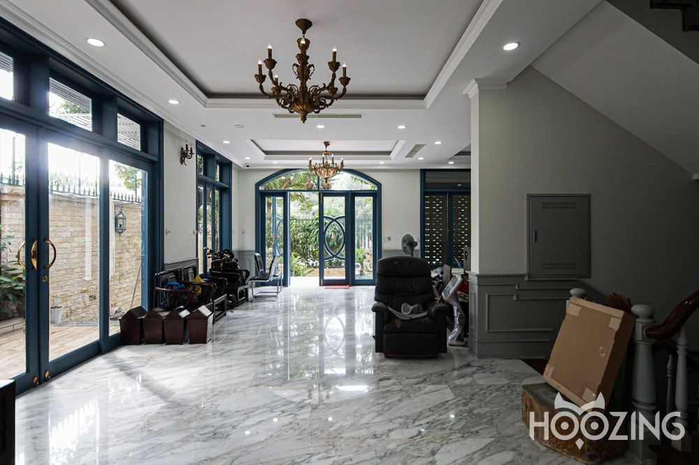 6 bedrooms Villa in District 7, Ho Chi Minh, Vietnam No. 31438