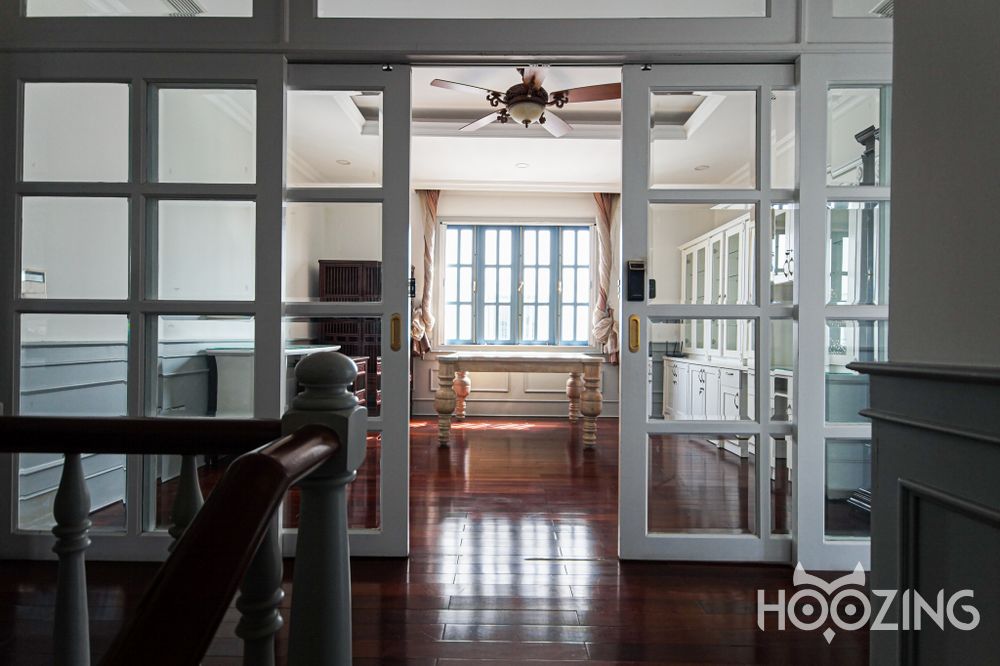 6 bedrooms Villa in District 7, Ho Chi Minh, Vietnam No. 31438