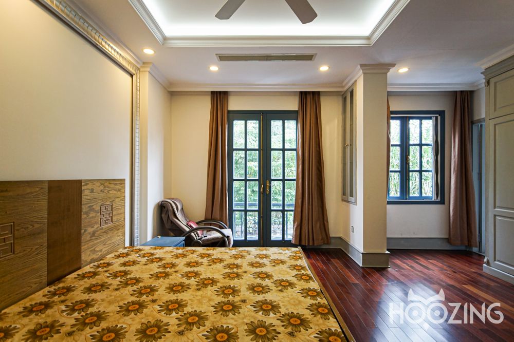 6 bedrooms Villa in District 7, Ho Chi Minh, Vietnam No. 31438