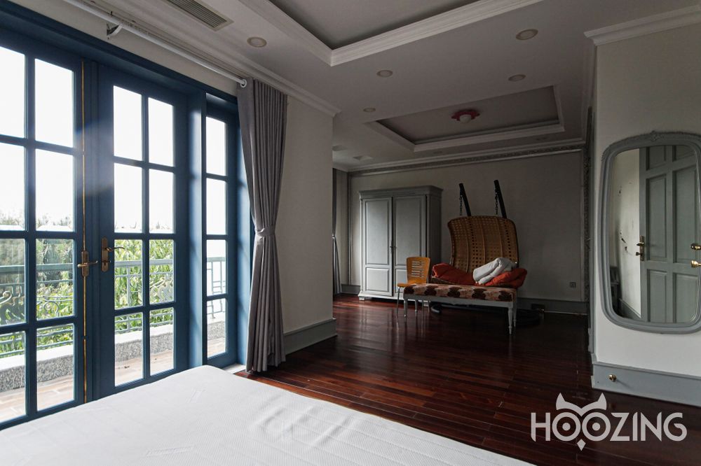 6 bedrooms Villa in District 7, Ho Chi Minh, Vietnam No. 31438