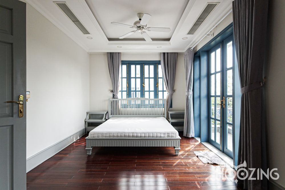 6 bedrooms Villa in District 7, Ho Chi Minh, Vietnam No. 31438