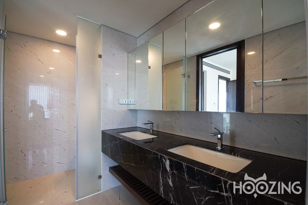 4 bedrooms Apartment in District 3, Ho Chi Minh, Vietnam No. 31479