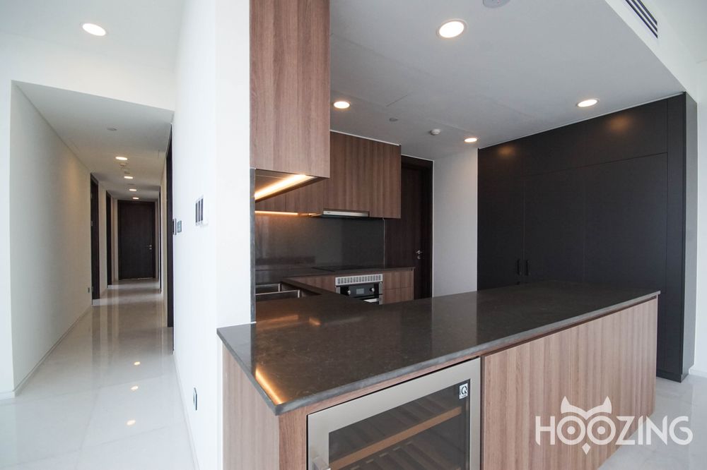 4 bedrooms Apartment in District 3, Ho Chi Minh, Vietnam No. 31479