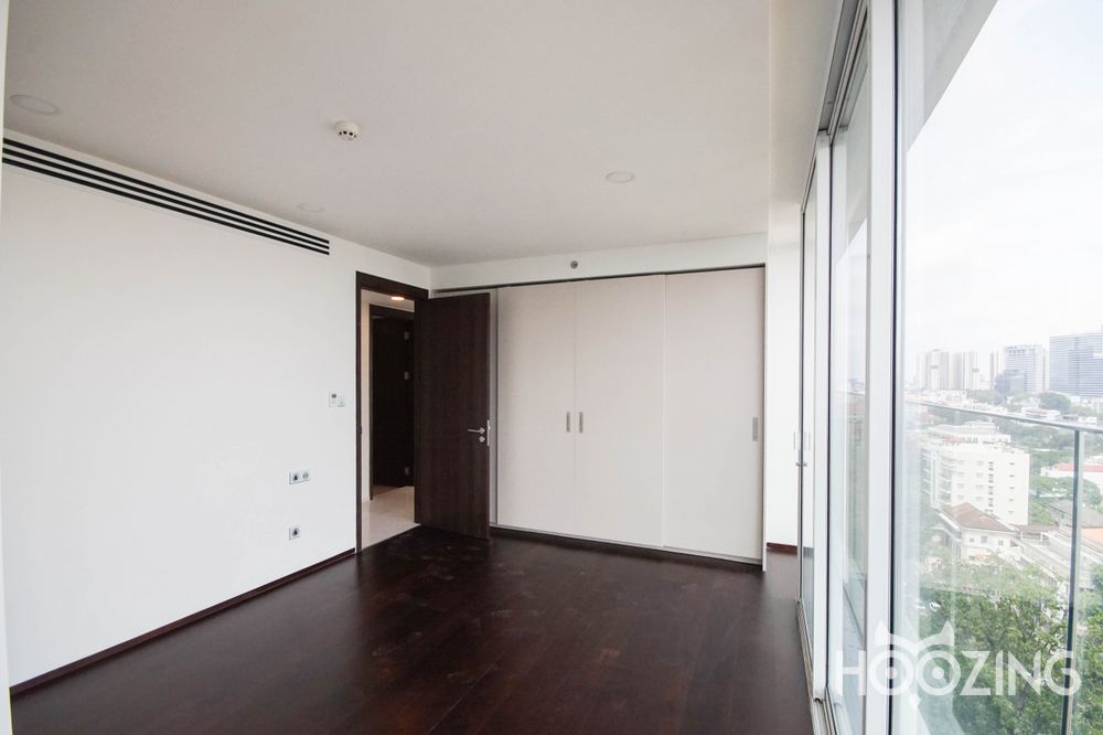 4 bedrooms Apartment in District 3, Ho Chi Minh, Vietnam No. 31479