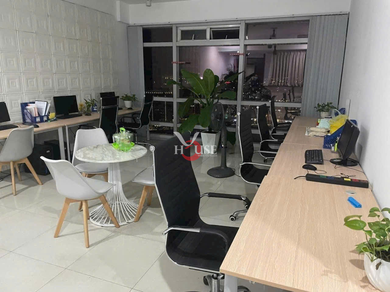 2 bedrooms Apartment in Ho Chi Minh, Vietnam No. 30423