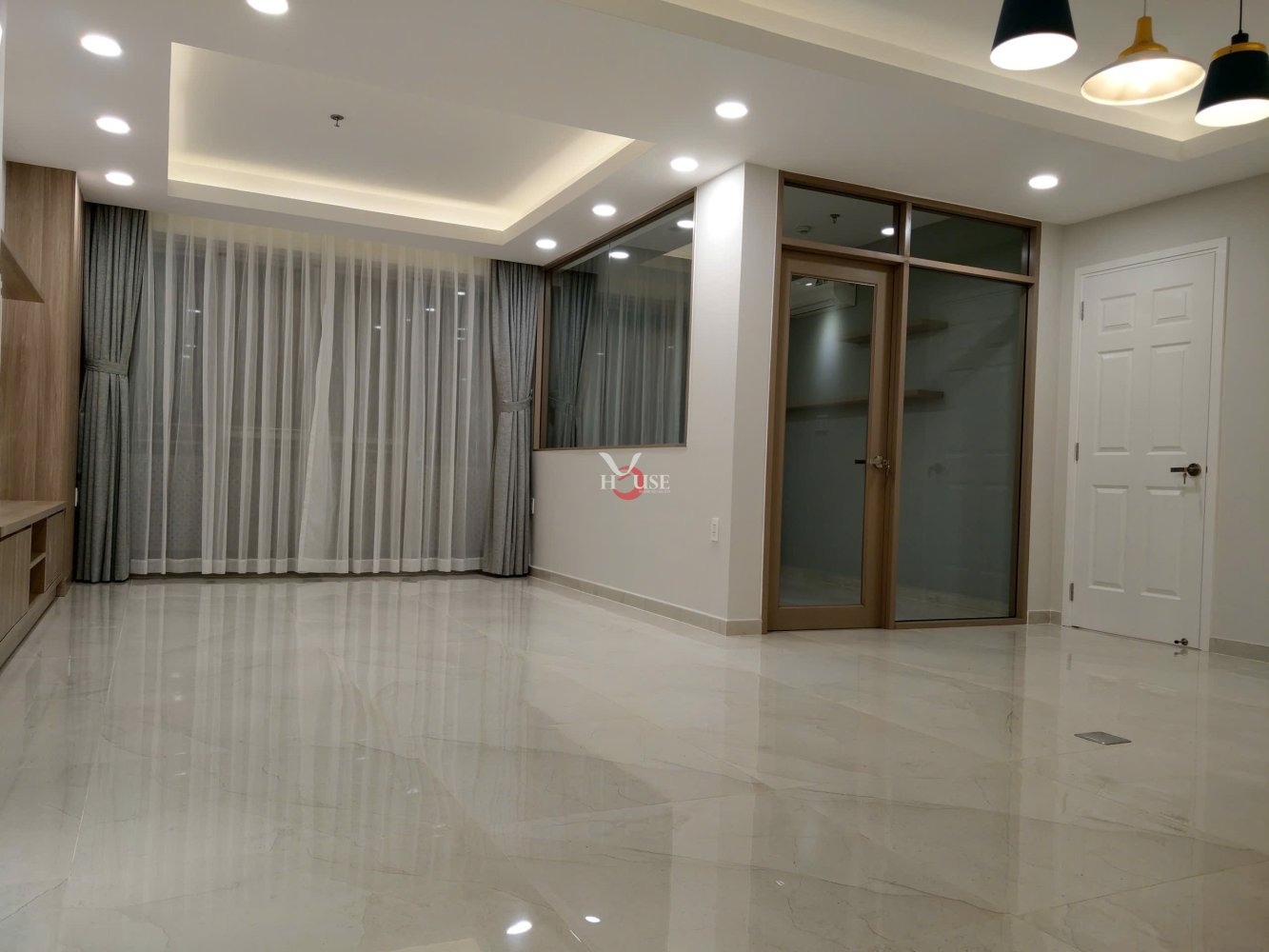 3 bedrooms Apartment in Ho Chi Minh, Vietnam No. 31777
