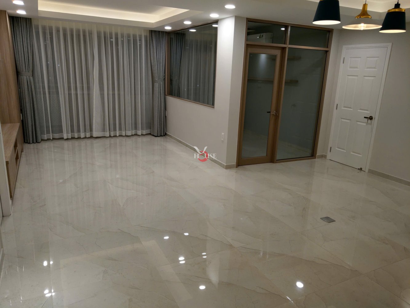 3 bedrooms Apartment in Ho Chi Minh, Vietnam No. 31777