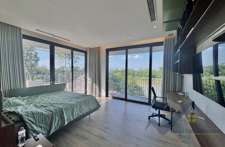 4 bedrooms House in Long Bien, Ha Noi, Vietnam No. 31731