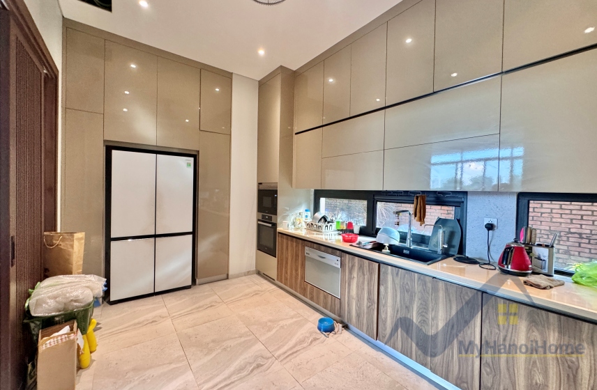 4 bedrooms House in Long Bien, Ha Noi, Vietnam No. 31731