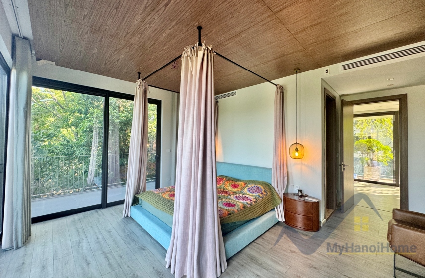 4 bedrooms House in Long Bien, Ha Noi, Vietnam No. 31731