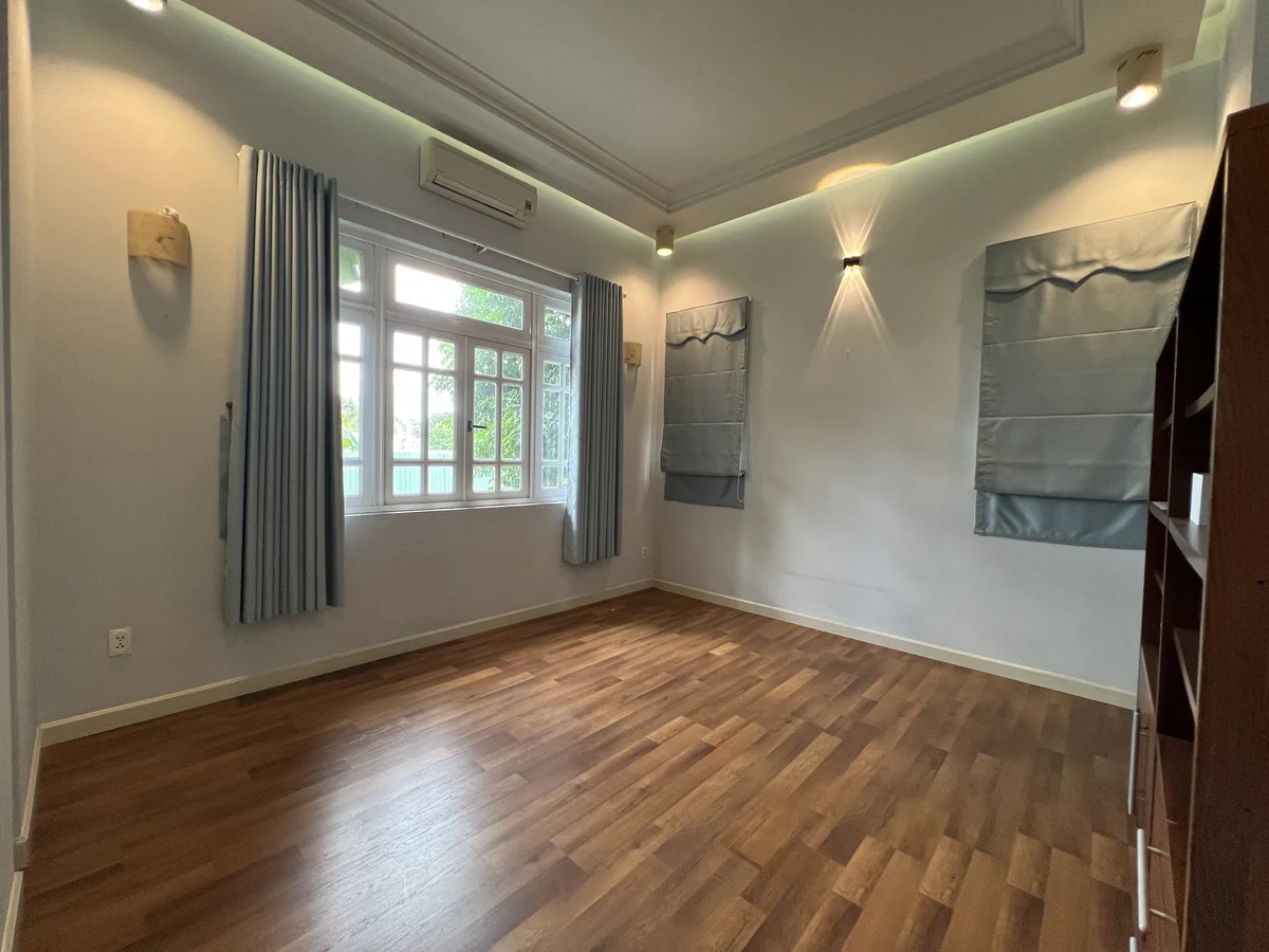 5 bedrooms House in Thu Duc, Ho Chi Minh, Vietnam No. 31562