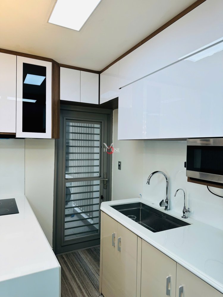 2 bedrooms Apartment in Ho Chi Minh, Vietnam No. 31778