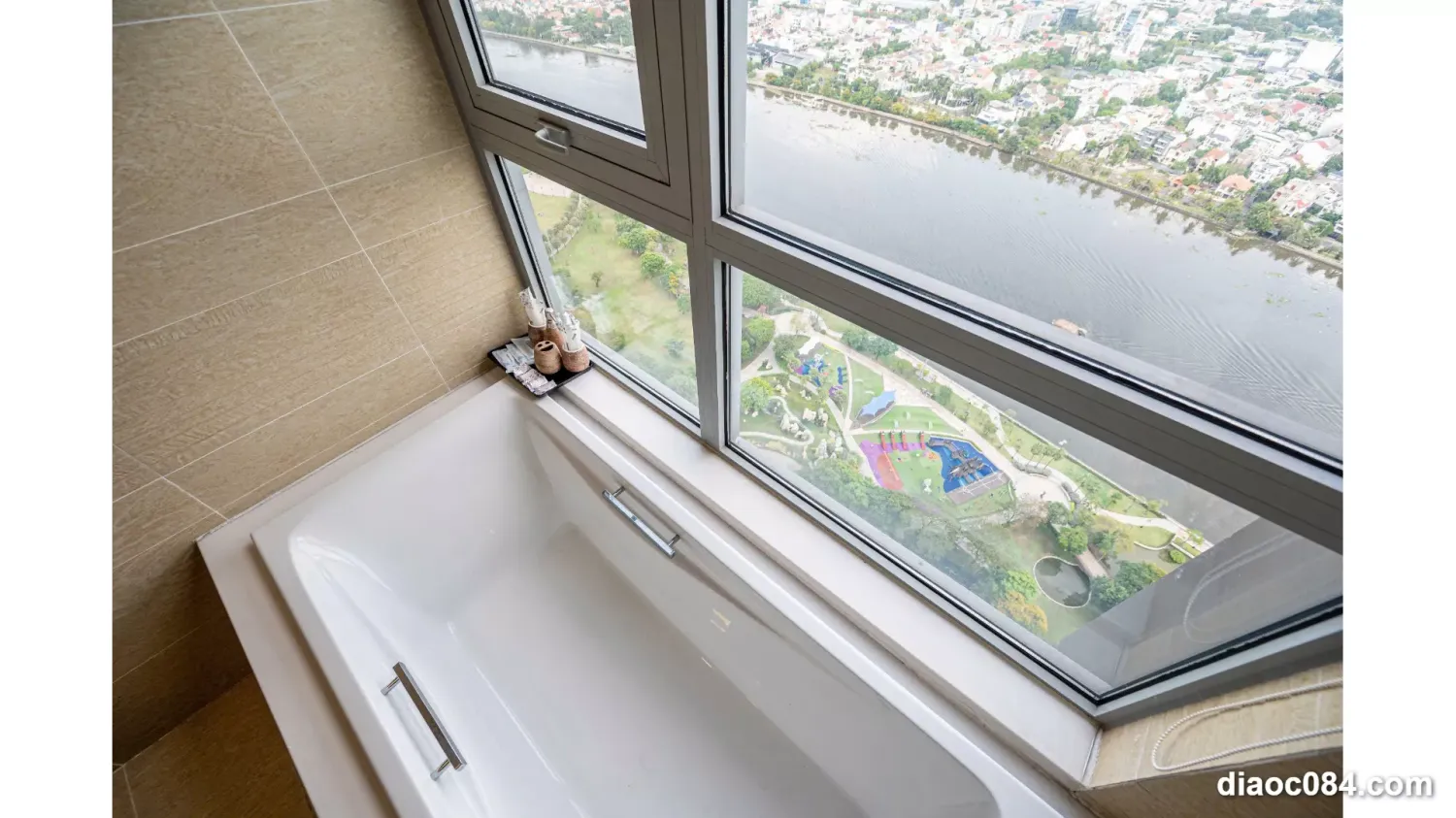 4 bedrooms Apartment in Binh Thanh, Ho Chi Minh, Vietnam No. 30730
