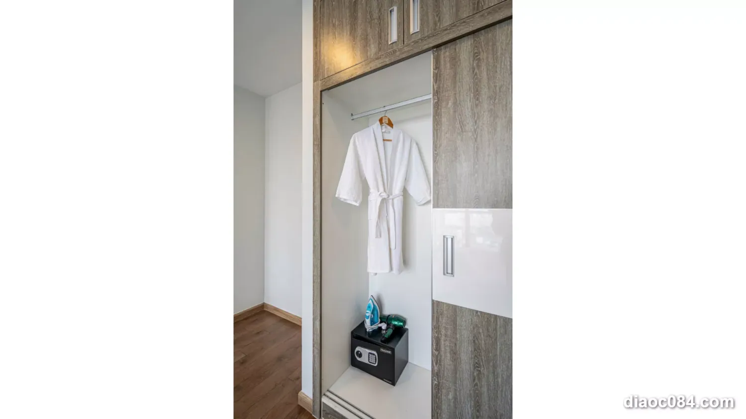 4 bedrooms Apartment in Binh Thanh, Ho Chi Minh, Vietnam No. 30730