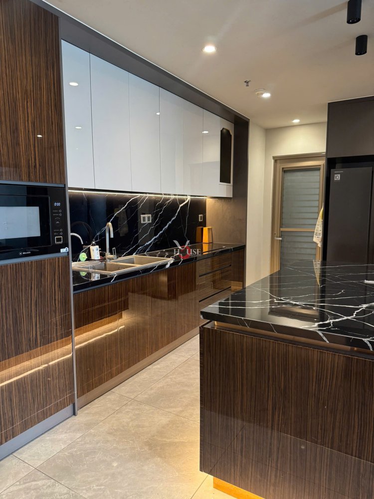 3 bedrooms Apartment in Ho Chi Minh, Vietnam No. 31724
