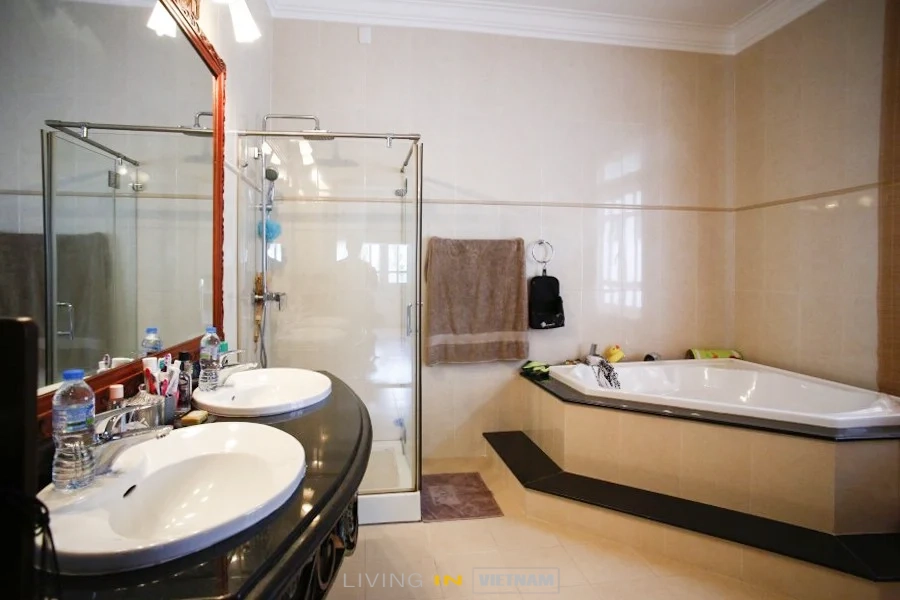 5 bedrooms House in Thu Duc, Ho Chi Minh, Vietnam No. 31493