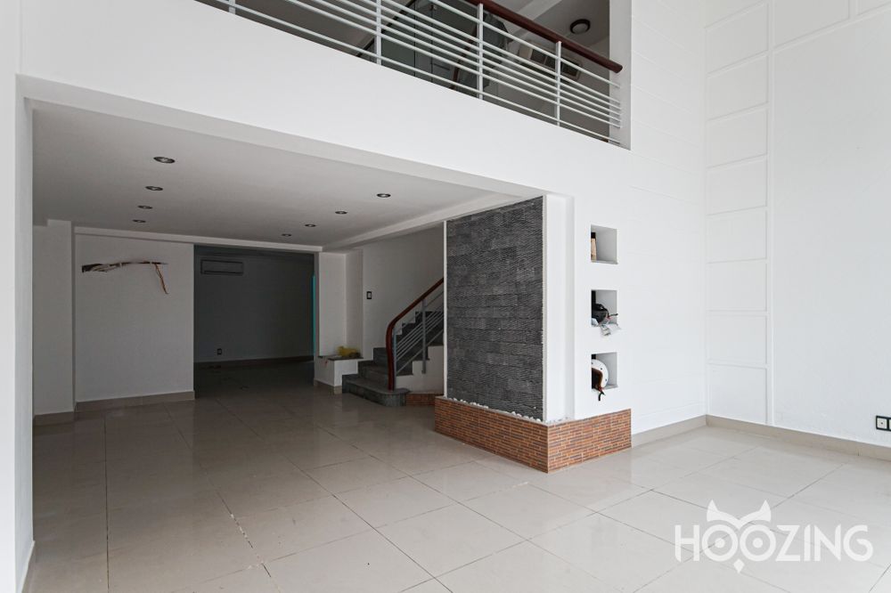 6 bedrooms Townhouse in District 7, Ho Chi Minh, Vietnam No. 31404
