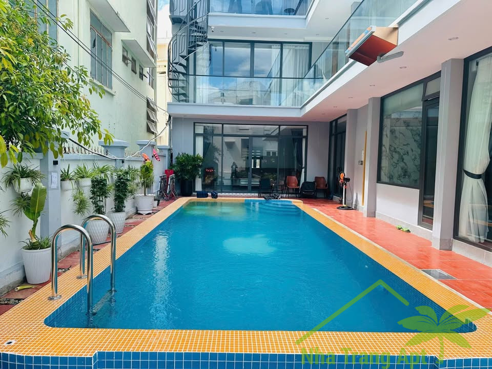 8 bedrooms Villa in Nha Trang, Vietnam No. 31660