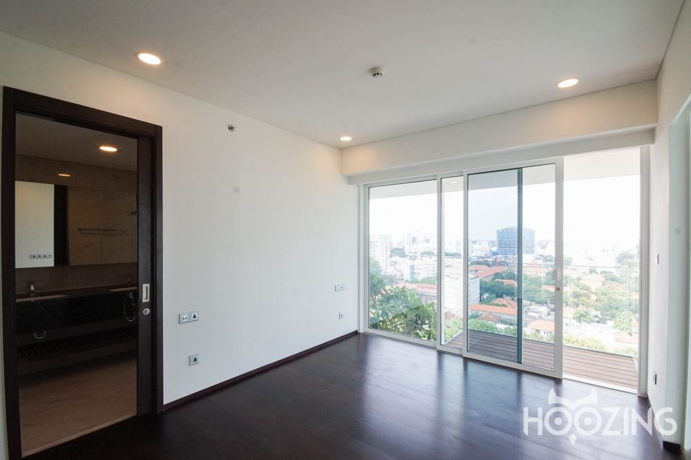 4 bedrooms Apartment in District 3, Ho Chi Minh, Vietnam No. 31478
