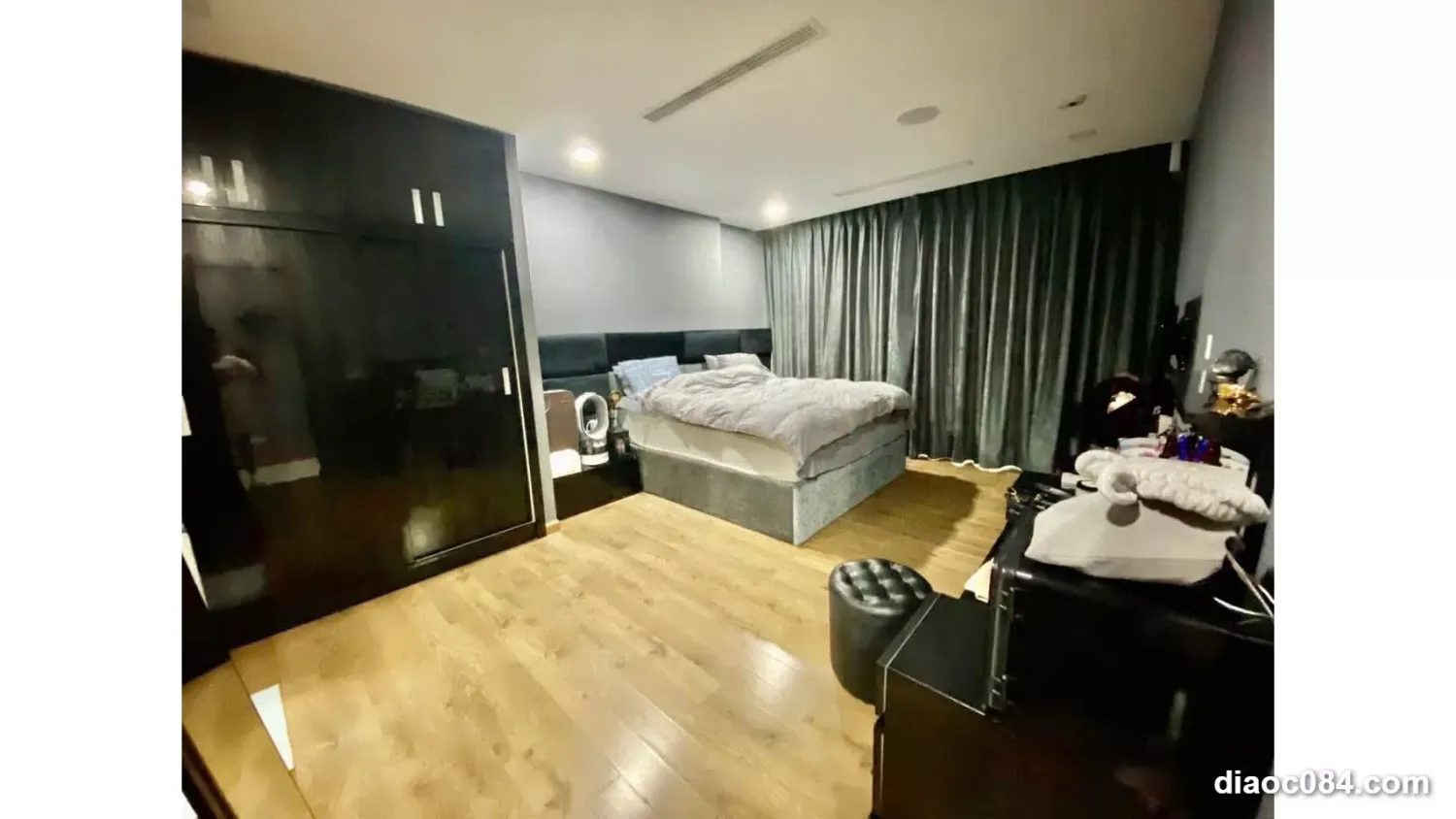 4 bedrooms Apartment in Binh Thanh, Ho Chi Minh, Vietnam No. 30657