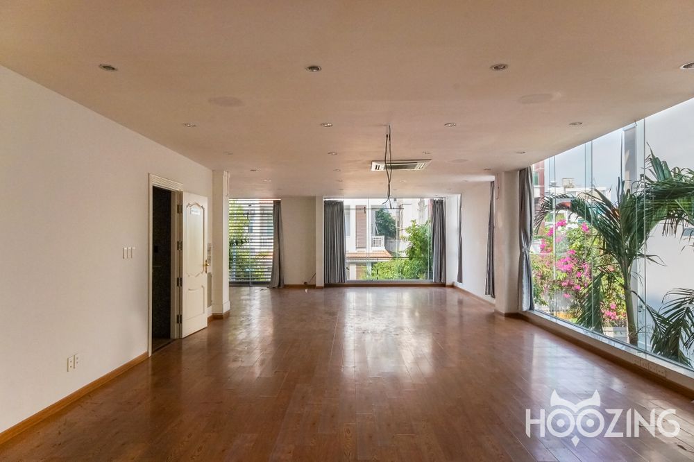 4 bedrooms Villa in Ho Chi Minh, Vietnam No. 31764