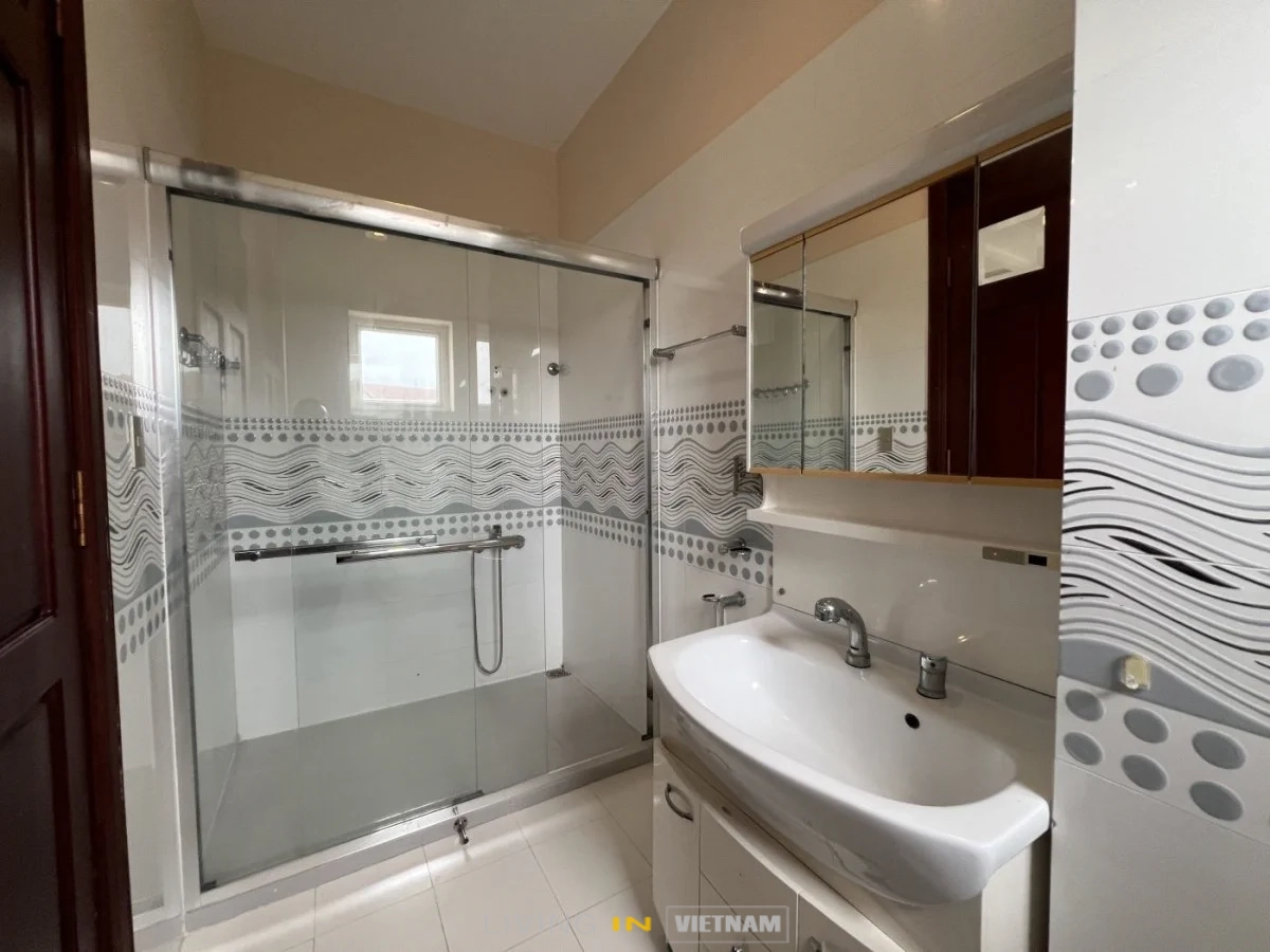 5 bedrooms Villa in Thu Duc, Ho Chi Minh, Vietnam No. 31542