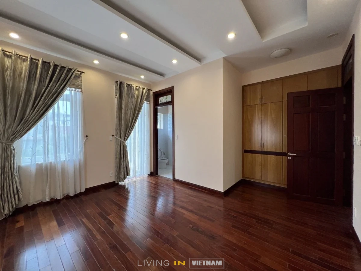 5 bedrooms Villa in Thu Duc, Ho Chi Minh, Vietnam No. 31542