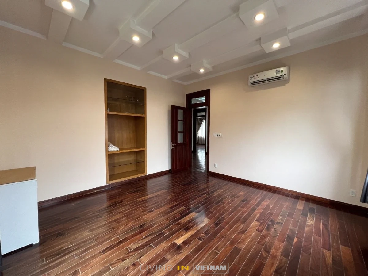 5 bedrooms Villa in Thu Duc, Ho Chi Minh, Vietnam No. 31542