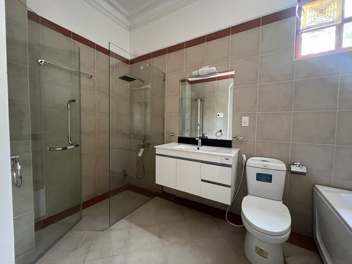 5 bedrooms House in Thu Duc, Ho Chi Minh, Vietnam No. 31555