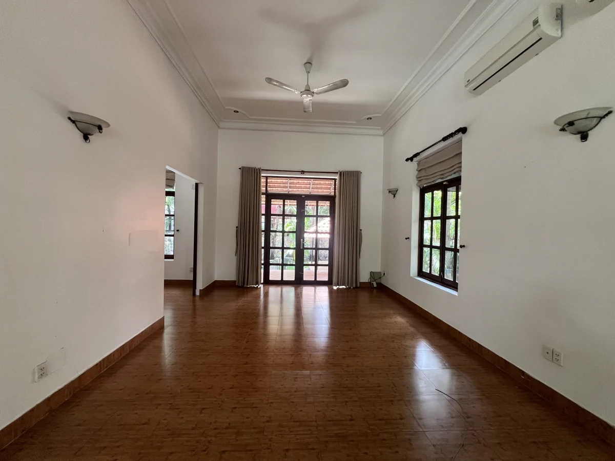 5 bedrooms House in Thu Duc, Ho Chi Minh, Vietnam No. 31555