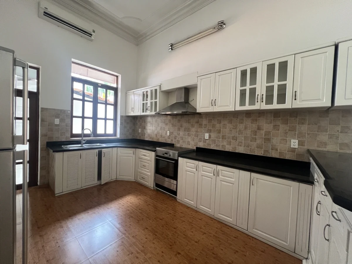 5 bedrooms House in Thu Duc, Ho Chi Minh, Vietnam No. 31555