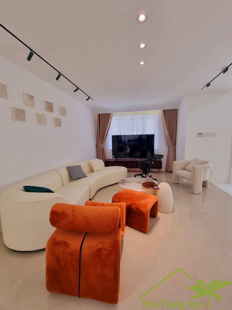 5 bedrooms Villa in Nha Trang, Vietnam No. 31652