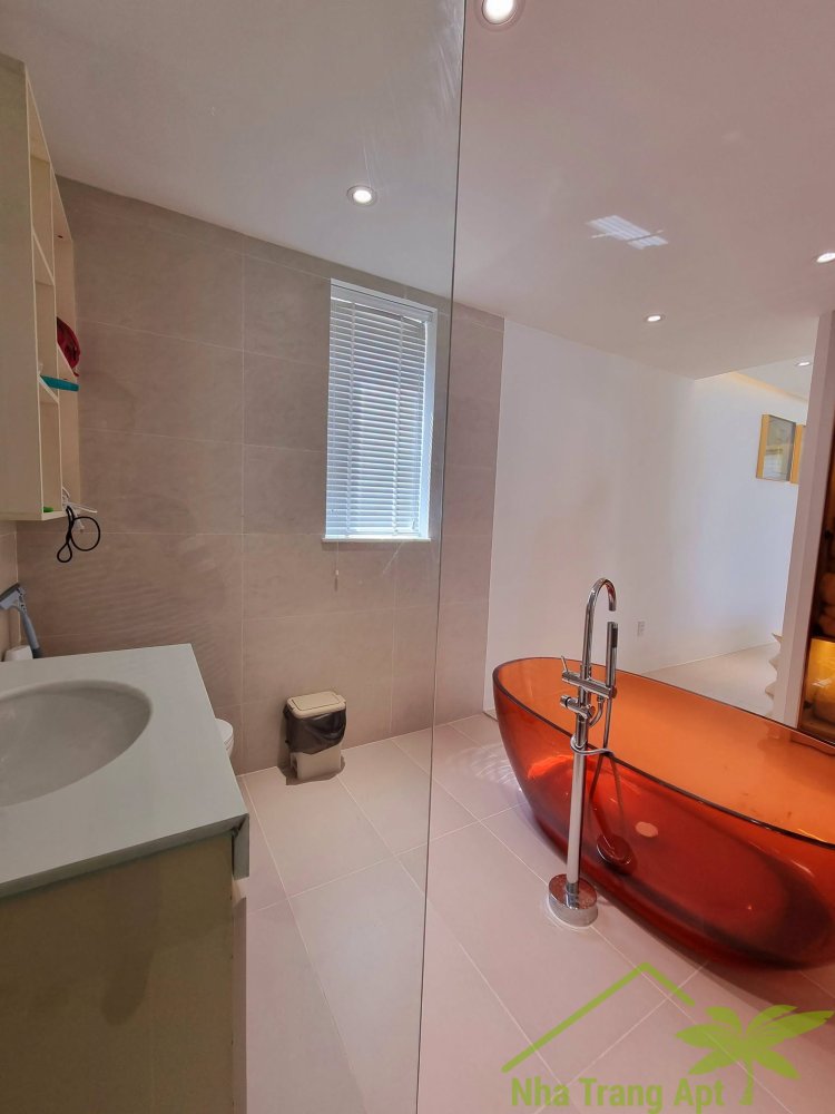5 bedrooms Villa in Nha Trang, Vietnam No. 31652