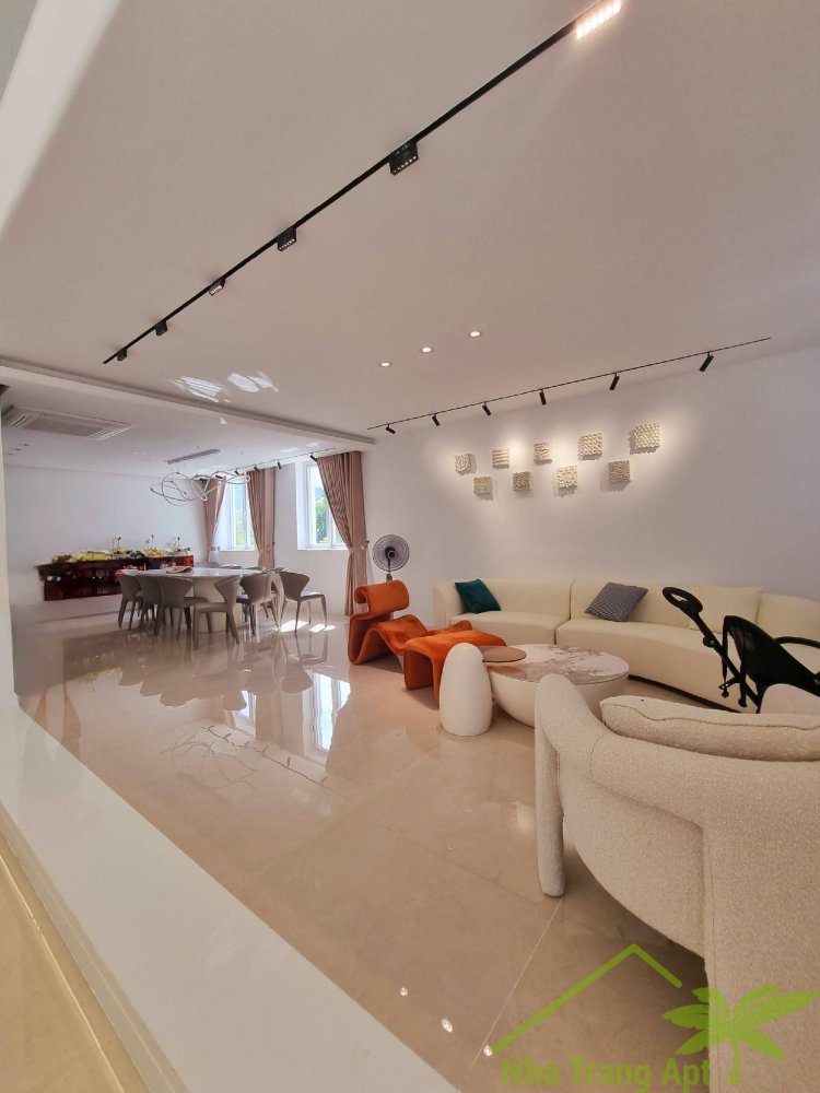 5 bedrooms Villa in Nha Trang, Vietnam No. 31652