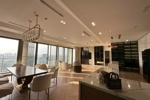 4 bedrooms Penthouse in District 7, Ho Chi Minh, Vietnam No. 31540
