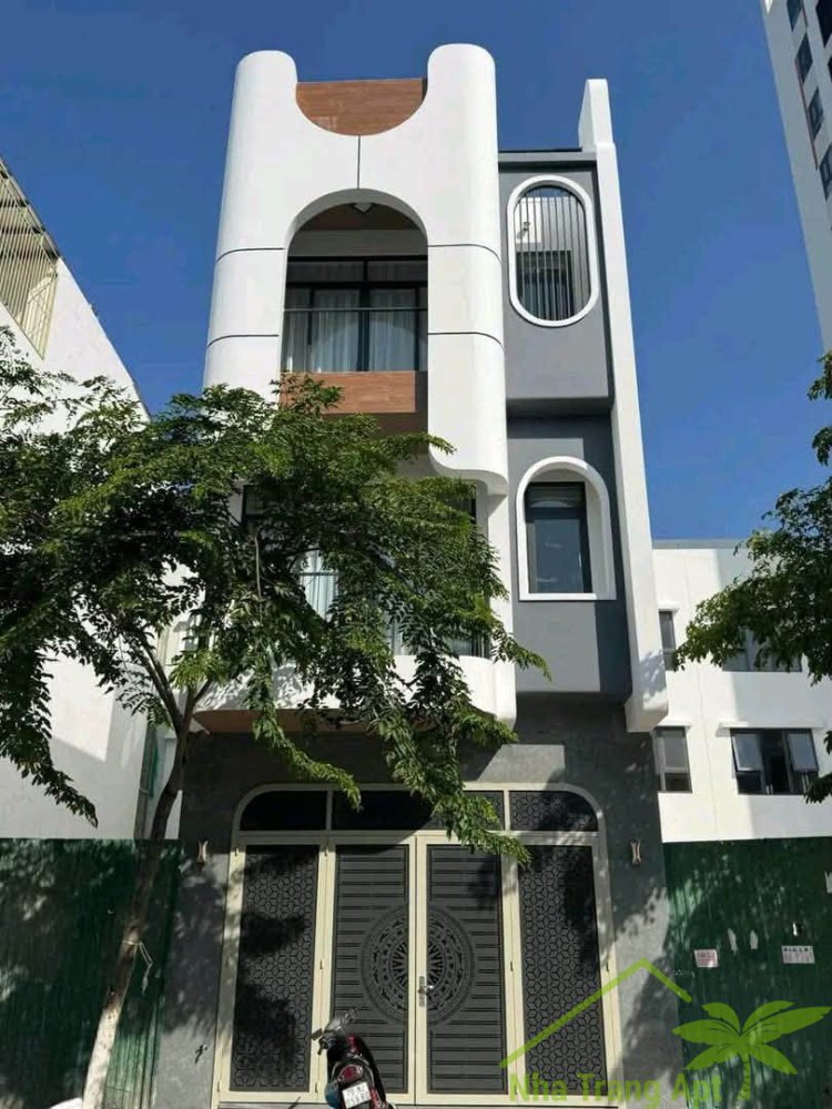 4 bedrooms House in Nha Trang, Vietnam No. 31805