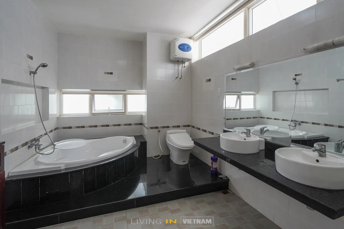 4 bedrooms House in Thu Duc, Ho Chi Minh, Vietnam No. 31508