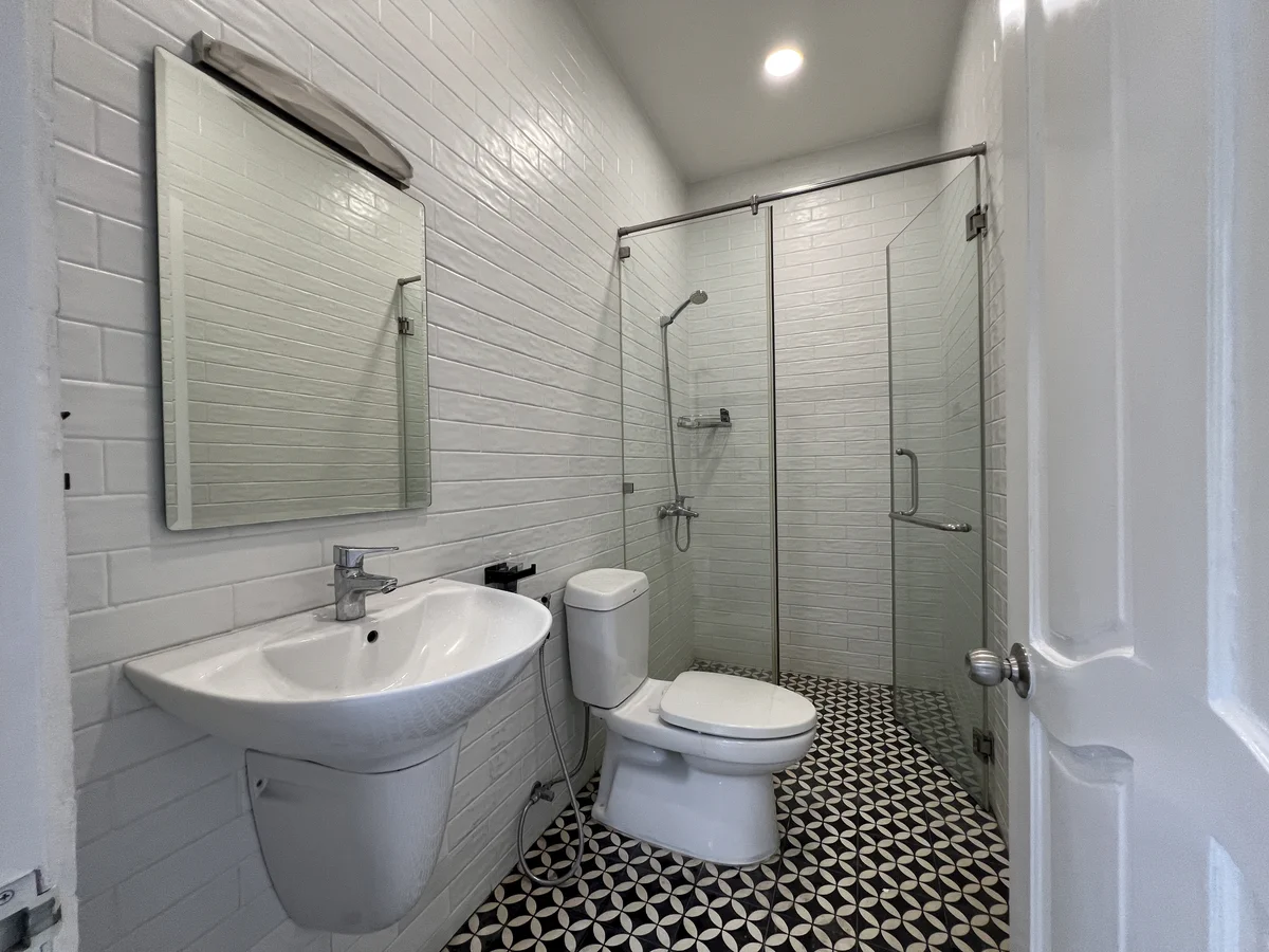 5 bedrooms Villa in Thu Duc, Ho Chi Minh, Vietnam No. 31580