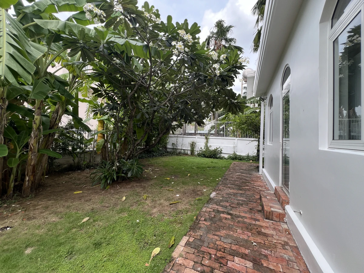 5 bedrooms Villa in Thu Duc, Ho Chi Minh, Vietnam No. 31580
