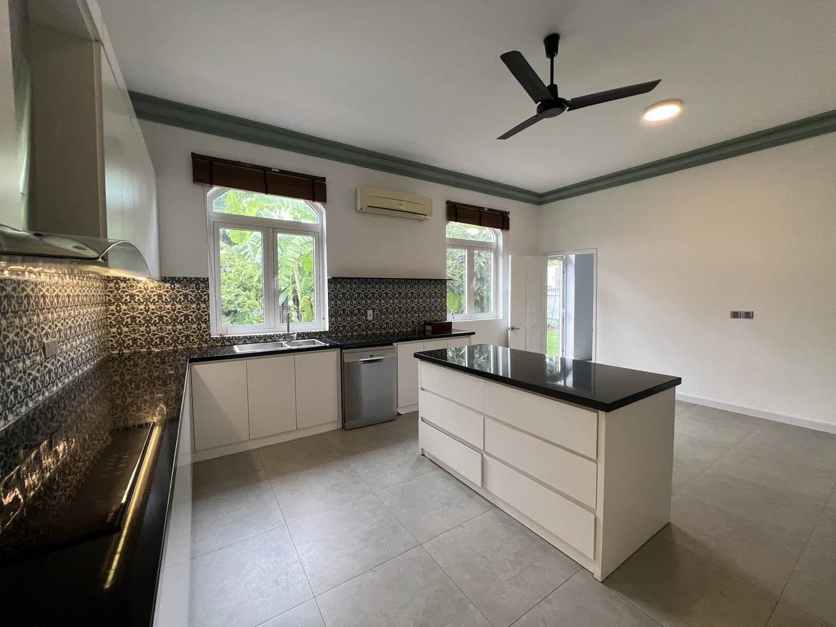 5 bedrooms Villa in Thu Duc, Ho Chi Minh, Vietnam No. 31580