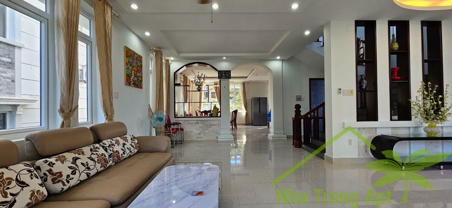 5 bedrooms Villa in Nha Trang, Vietnam No. 27934