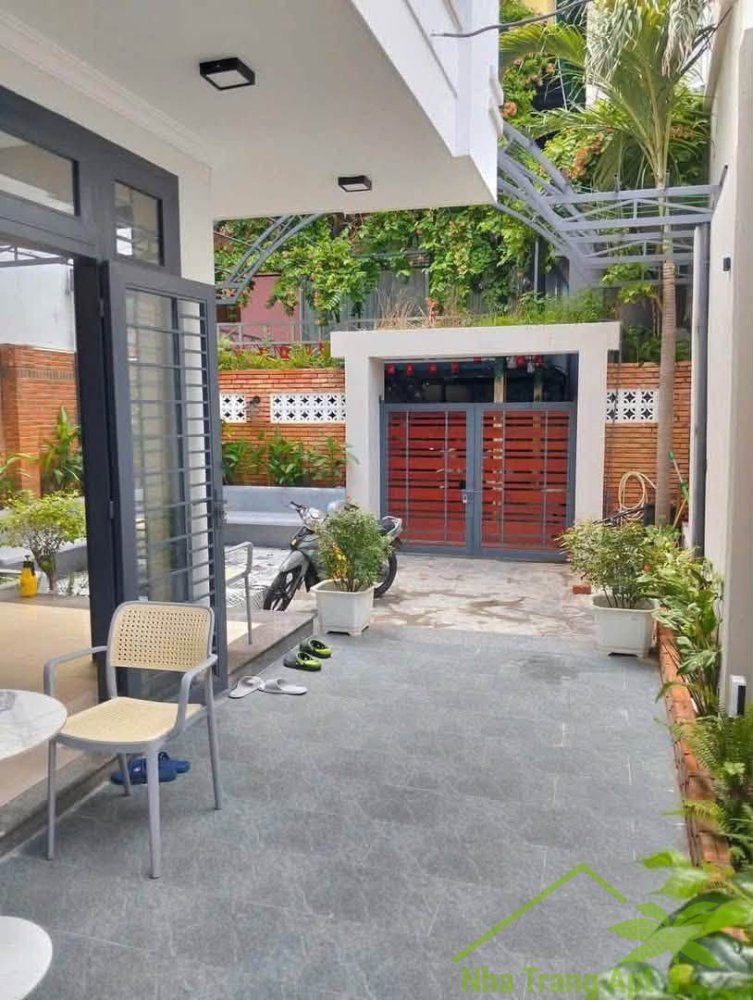 3 bedrooms House in Nha Trang, Vietnam No. 31610