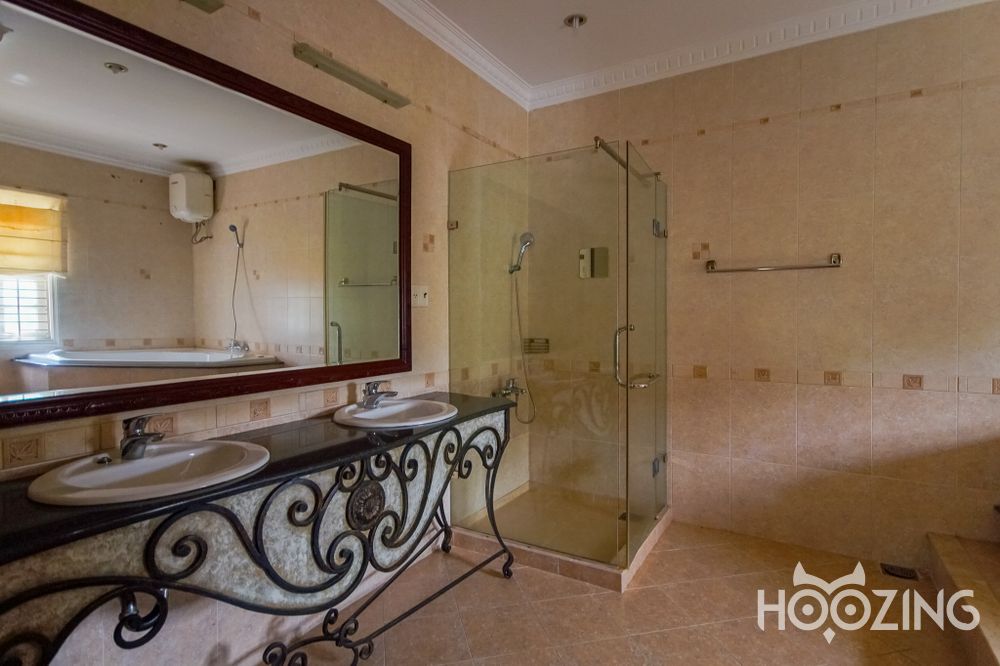 5 bedrooms Villa in Thu Duc, Ho Chi Minh, Vietnam No. 31476