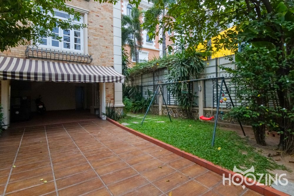 5 bedrooms Villa in Thu Duc, Ho Chi Minh, Vietnam No. 31476