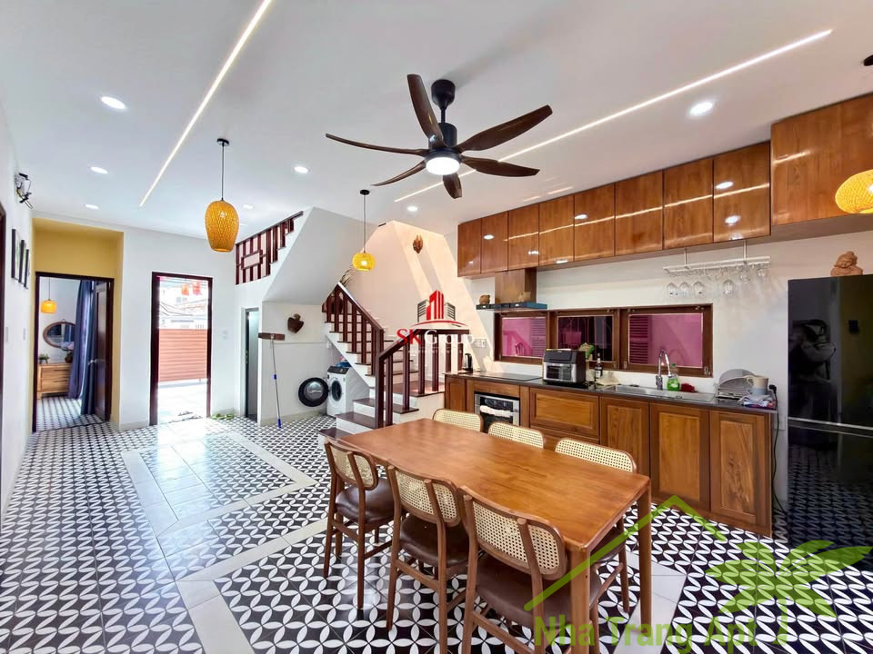 4 bedrooms Villa in Nha Trang, Vietnam No. 31647