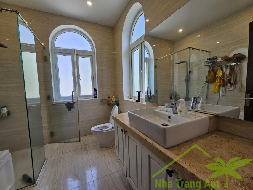 4 bedrooms Villa in Nha Trang, Vietnam No. 31604