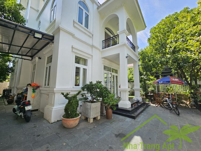 4 bedrooms Villa in Nha Trang, Vietnam No. 31604