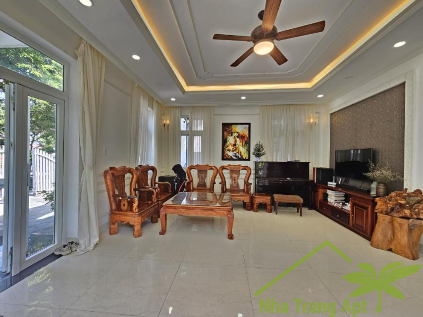 4 bedrooms Villa in Nha Trang, Vietnam No. 31604