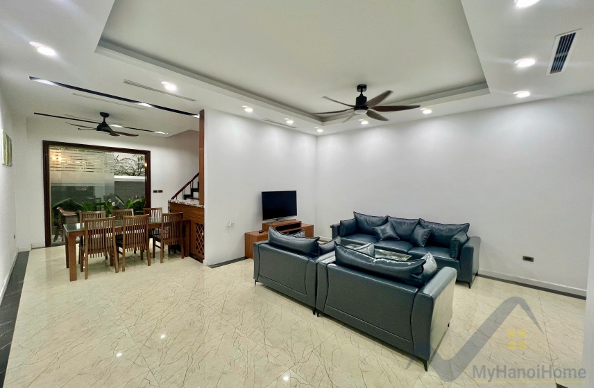 5 bedrooms Villa in Long Bien, Ha Noi, Vietnam No. 31730