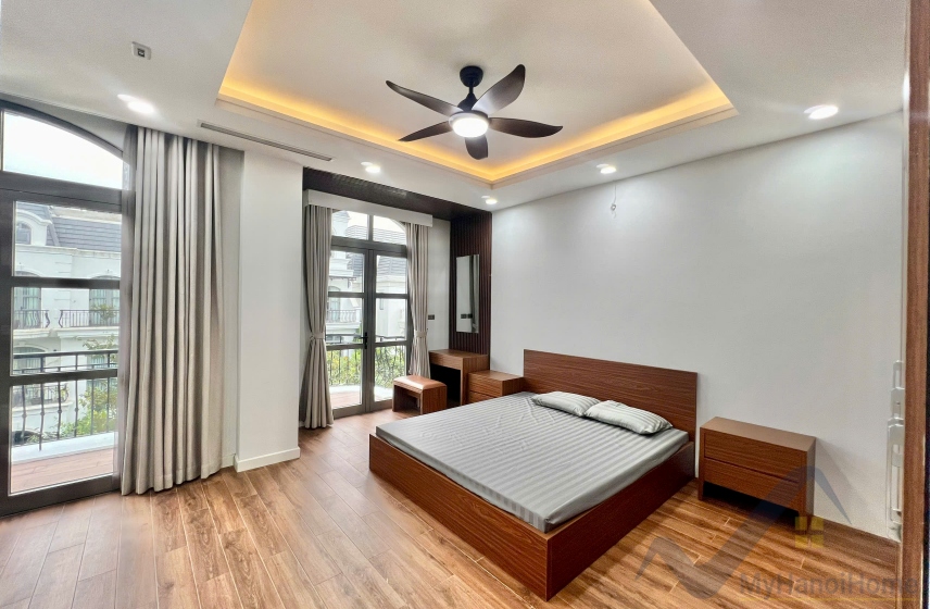 5 bedrooms Villa in Long Bien, Ha Noi, Vietnam No. 31730